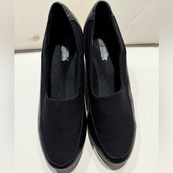 Munro Kayla Slip on Wedges - Picture 1 of 5